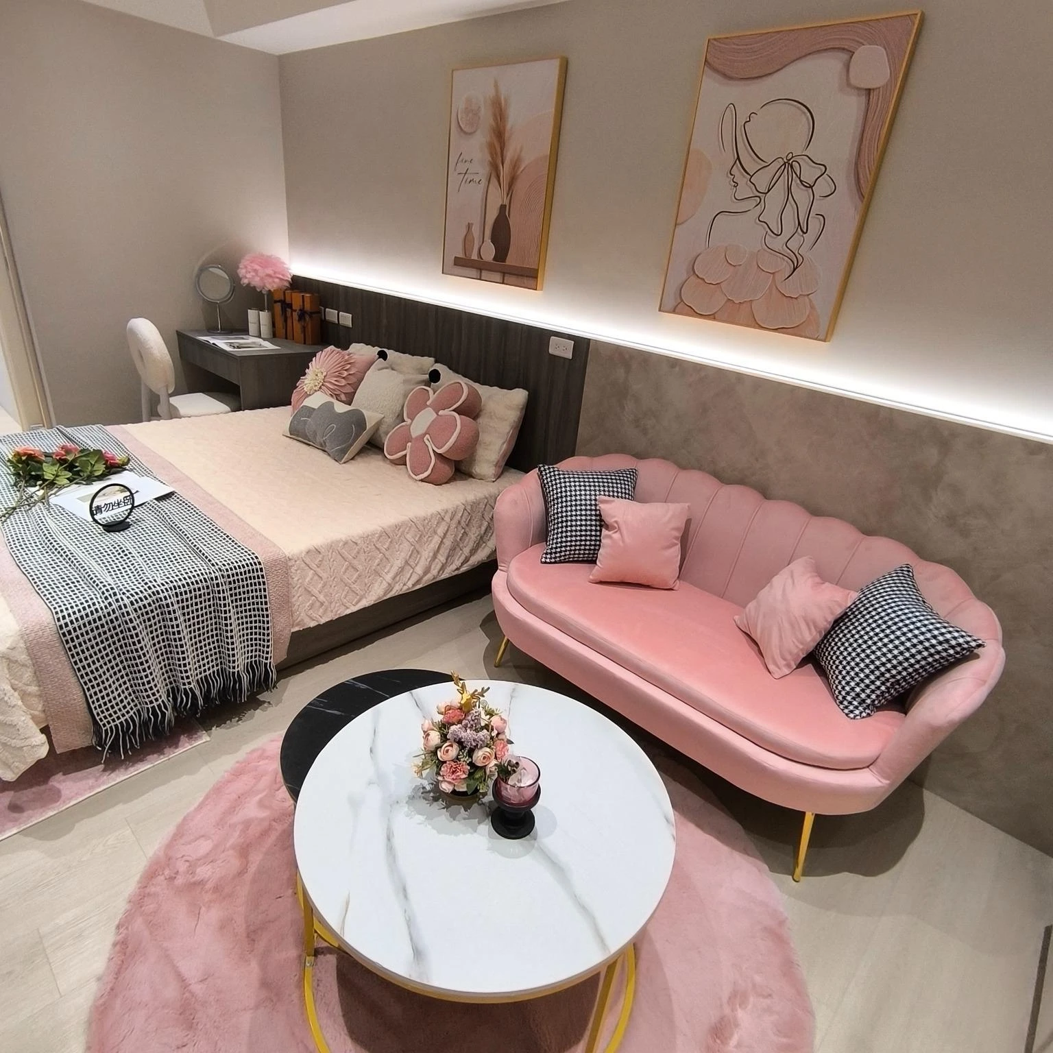 【双萊寓所 】台南中西區概念小豪宅電梯套房 【双萊寓所 】台南中西區概念小豪宅電梯套房