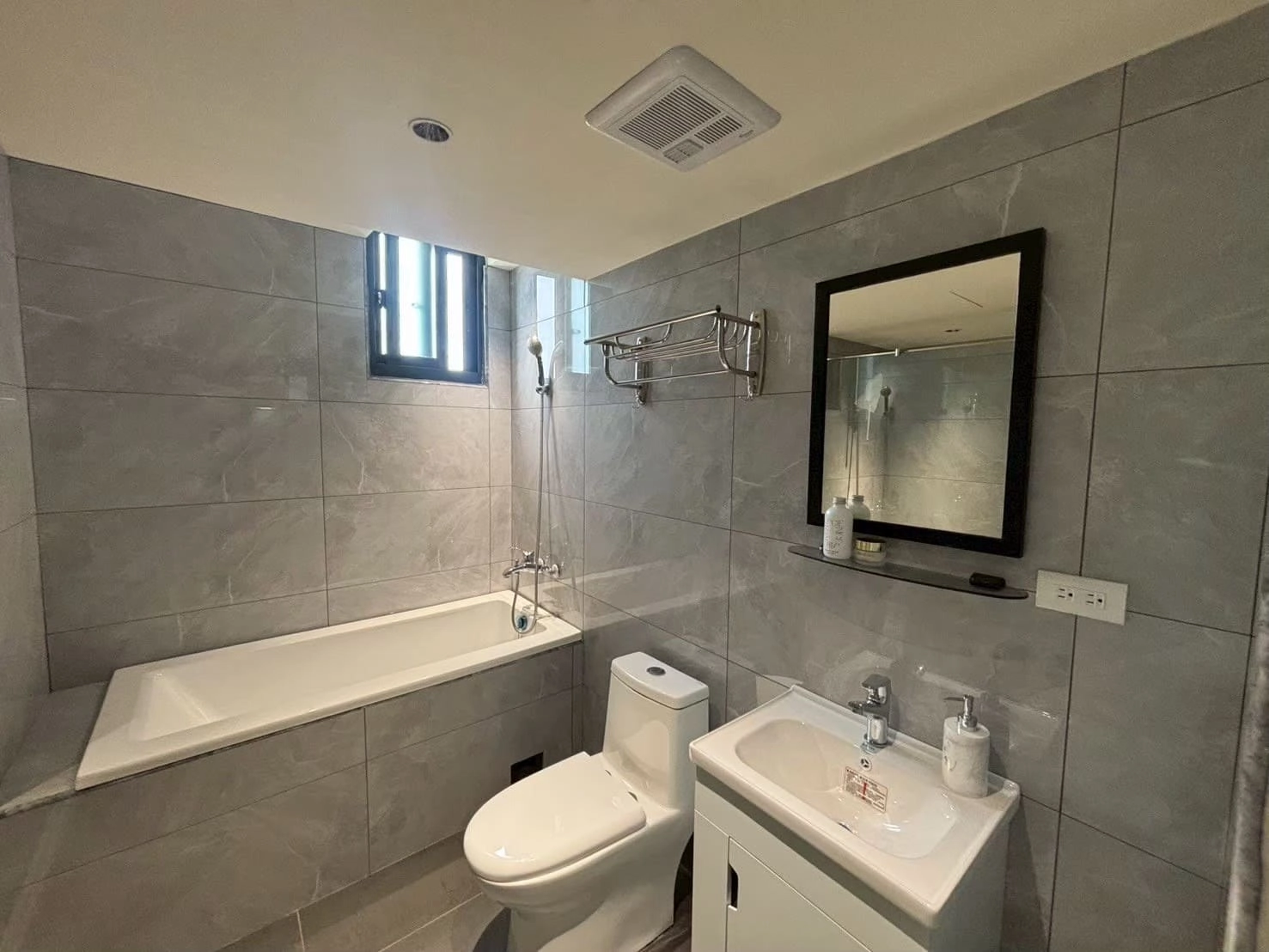 【寓見幸福】台中南區和昌街:一戶三套房，年收租金67萬!